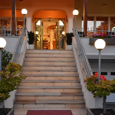 Hotel Tanja-Sonnenhof-3